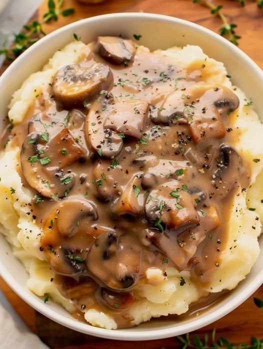 Vegan Mashed Potatoes with Mushroom Gravy